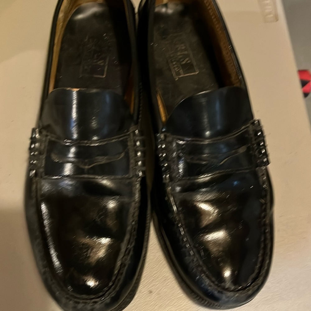 Men’s black loafers